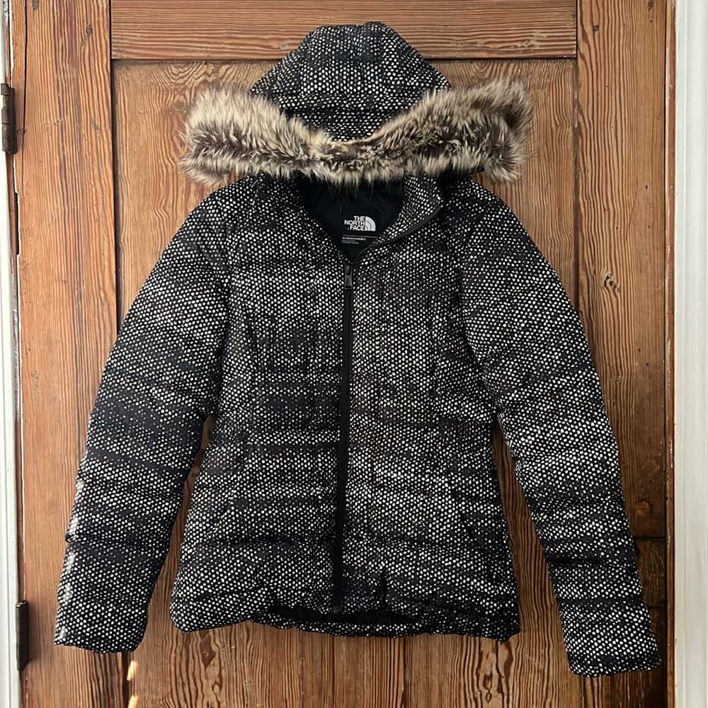 Northface black and white down parka with removable fur trim. Size small.